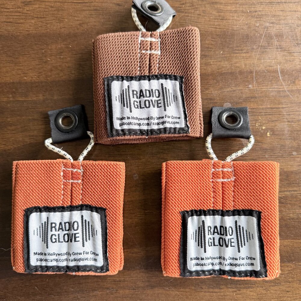 Radio Glove for Walkie Talkie Model CP200 Film & TV Production Gear Equipment - Picture 2 of 6